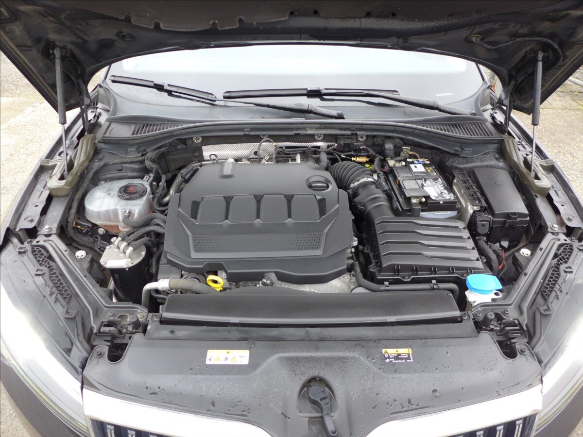 Škoda Superb Kombi 2,0 l 110 kw