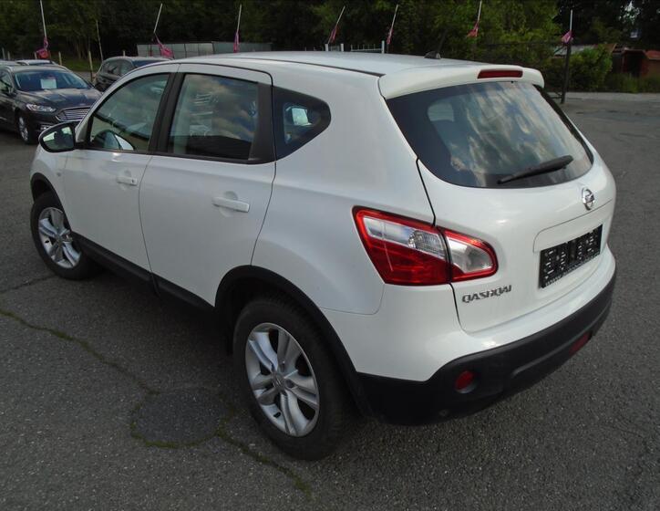 Nissan Qashqai 10