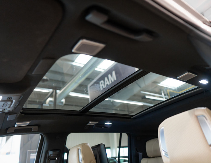 Cadillac Escalade 35