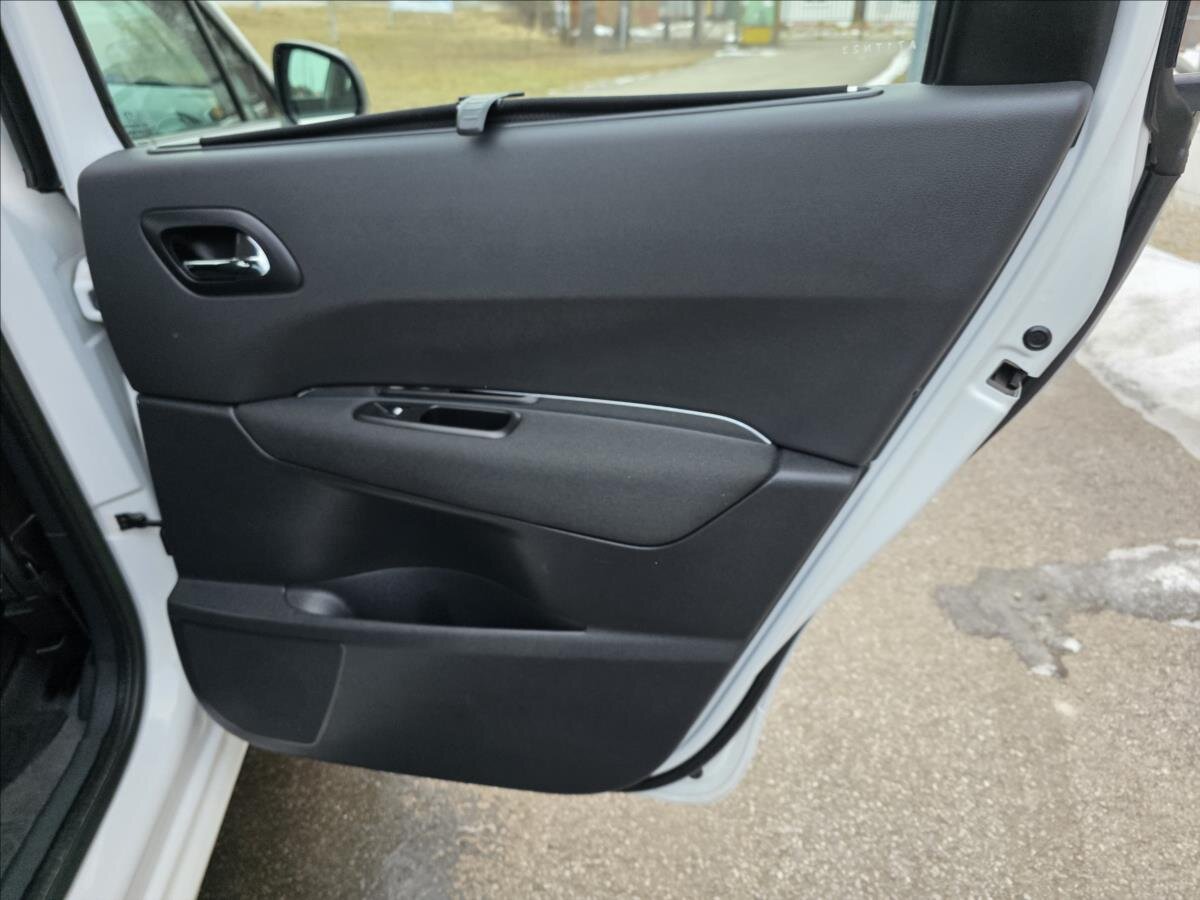 Peugeot 5008 Kombi 1,6 l 84 kw