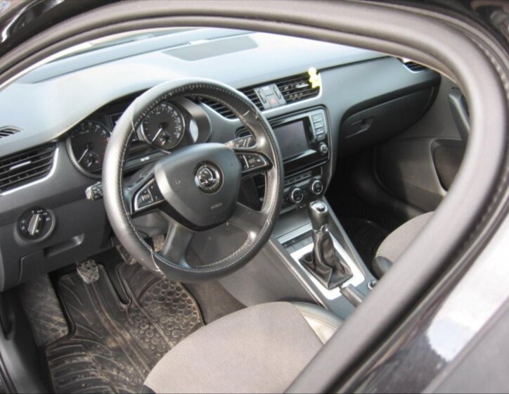 Škoda Octavia Kombi 1,6 l 77 kw