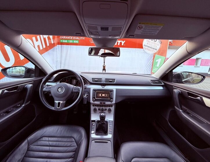 Volkswagen Passat Sedan / Limuzína 2,0 l 130 kw