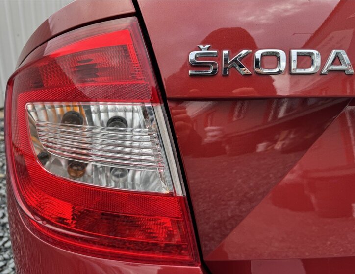 Škoda Rapid Sedan / Limuzína 1,2 l 63 kw