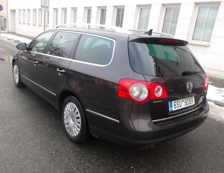 Volkswagen Passat Kombi 2,0 l 103 kw