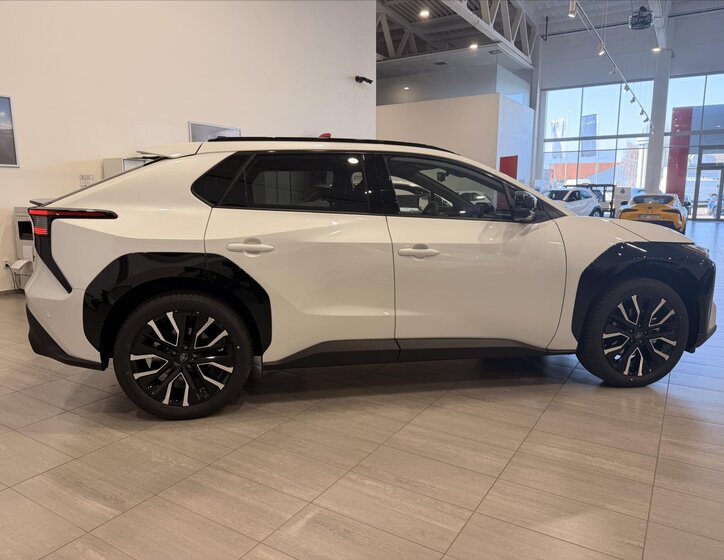 Toyota bZ4X SUV / Terénní 0,0 252 kw
