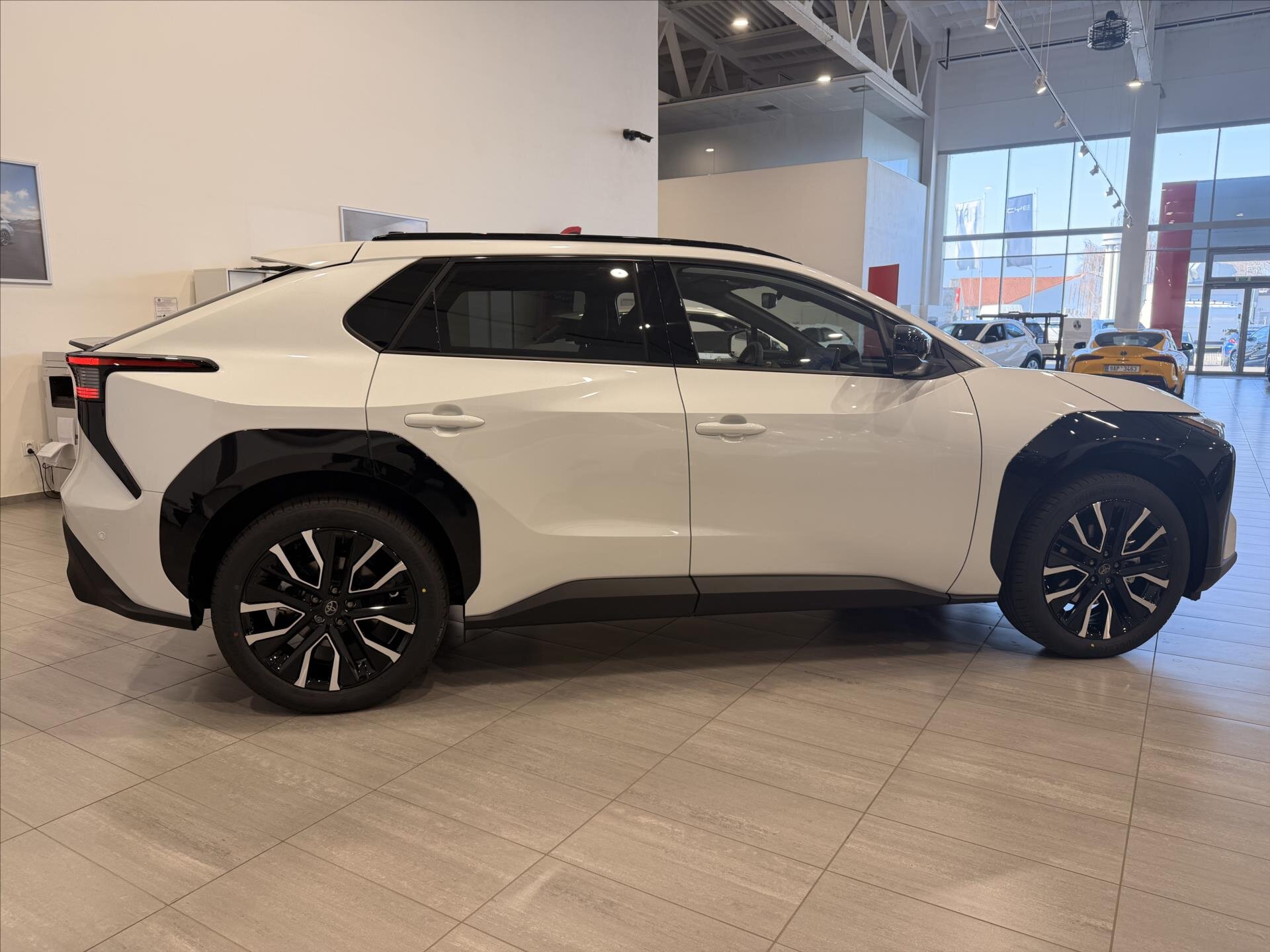 Toyota bZ4X SUV / Terénní 0,0 252 kw