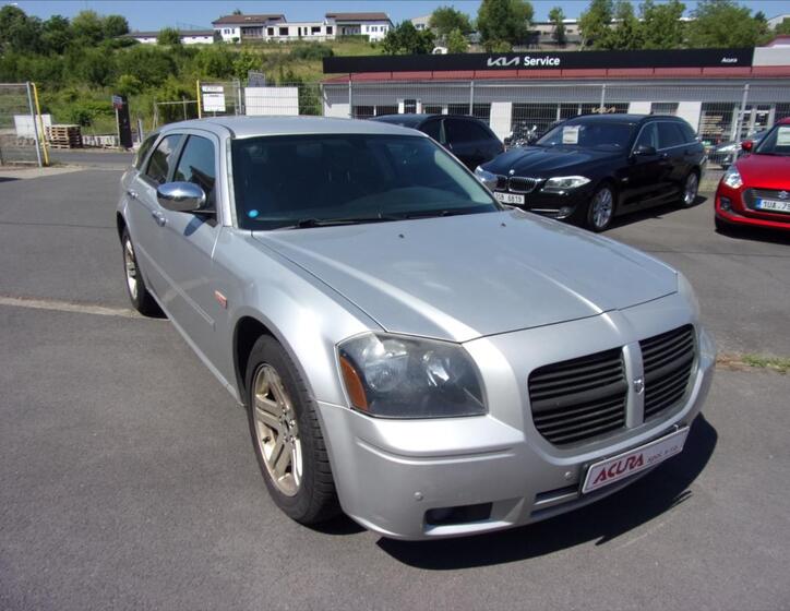 Dodge Magnum 1
