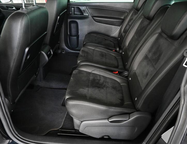 Volkswagen Sharan 10