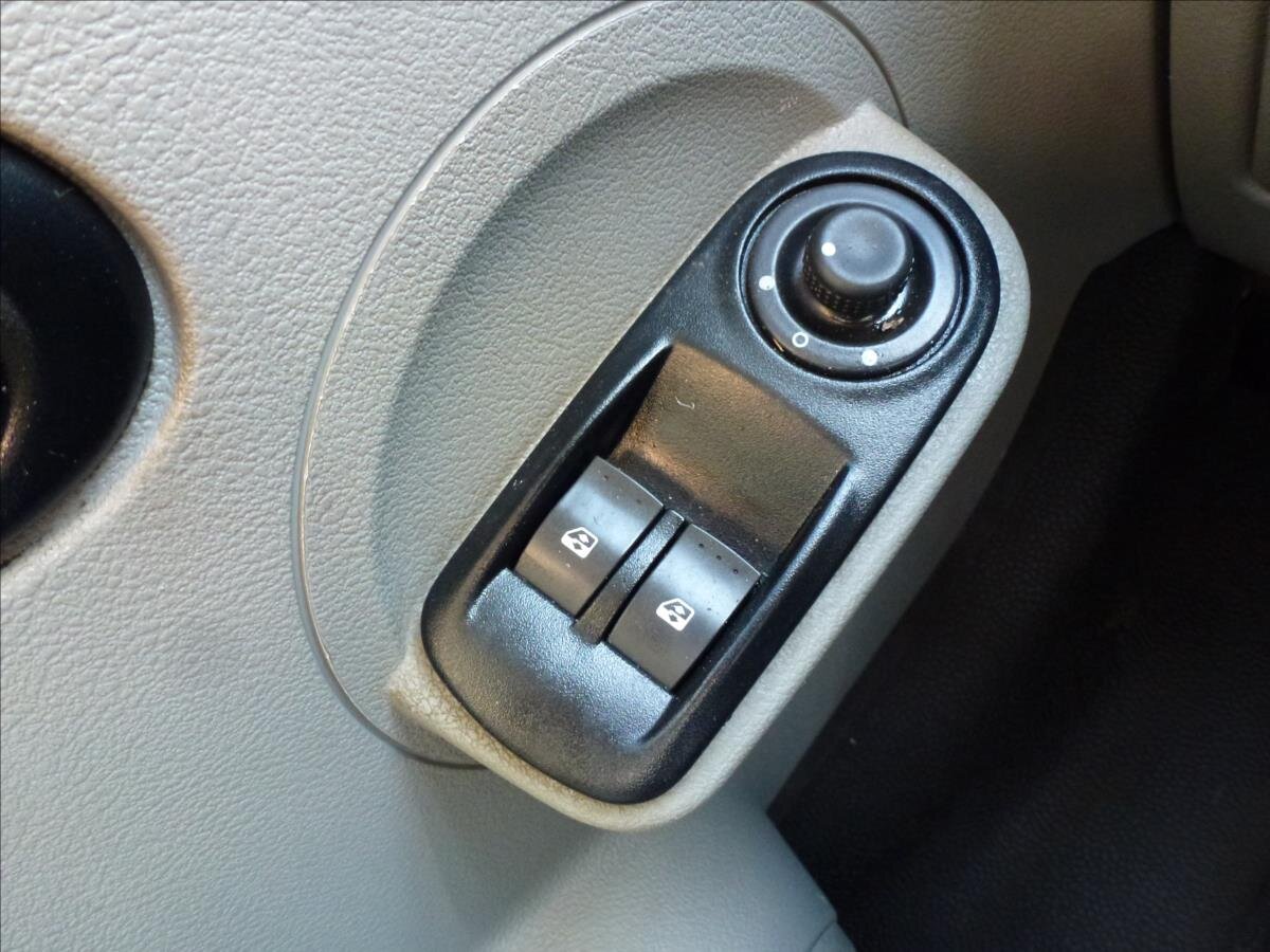 Renault Master Skříň 2,5 l 88 kw