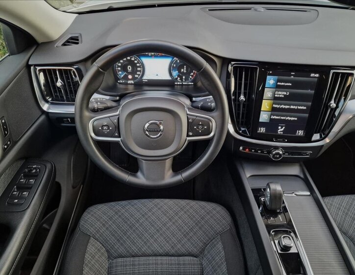 Volvo V60 Kombi 2,0 l 145 kw