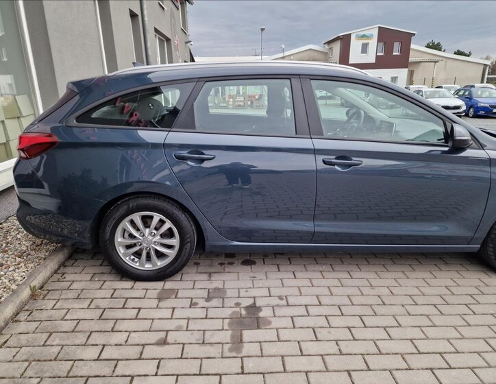Hyundai i30 Kombi 1,6 l 85 kw