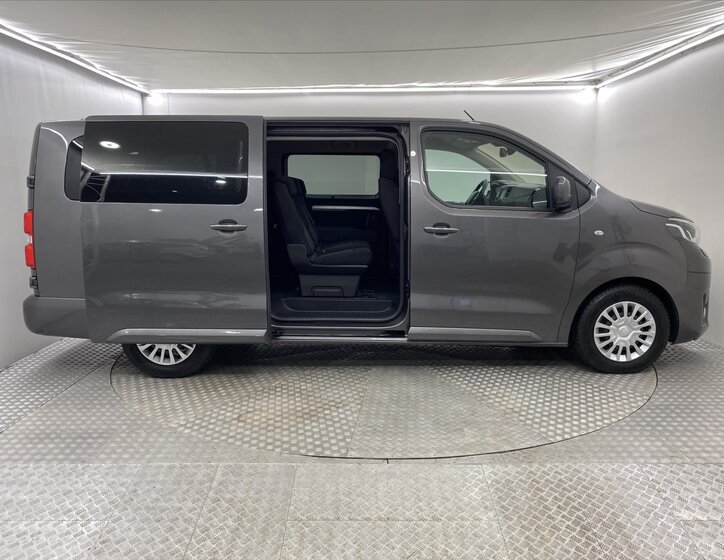 Toyota ProAce Verso Kombi 2,0 l 106 kw