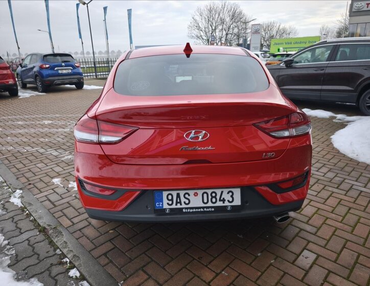 Hyundai i30 Hatchback 998,0 88 kw