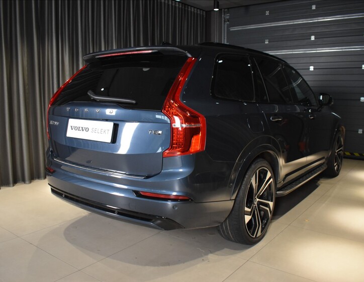 Volvo XC90 4