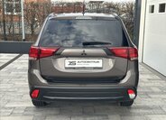 Mitsubishi Outlander SUV / Terénní 2,3 l 110 kw