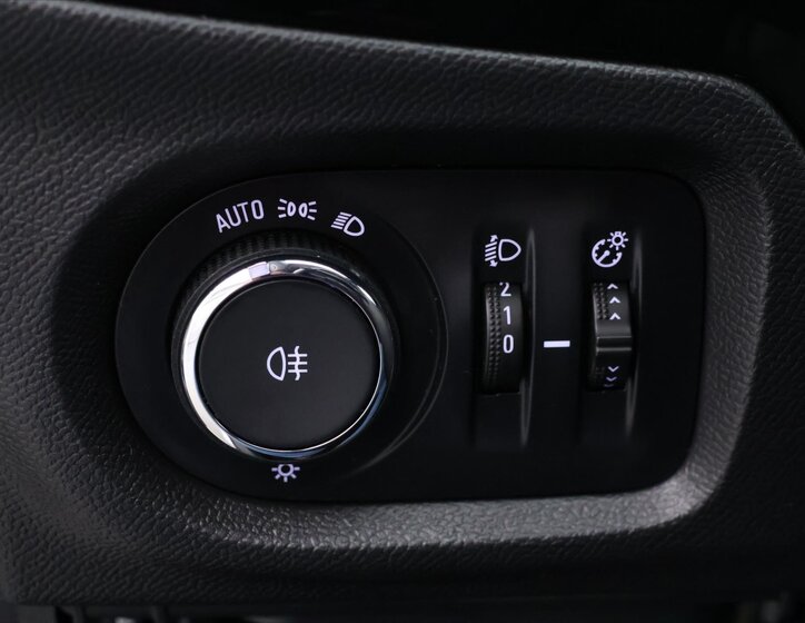 Opel Corsa Hatchback 1,2 l 74 kw