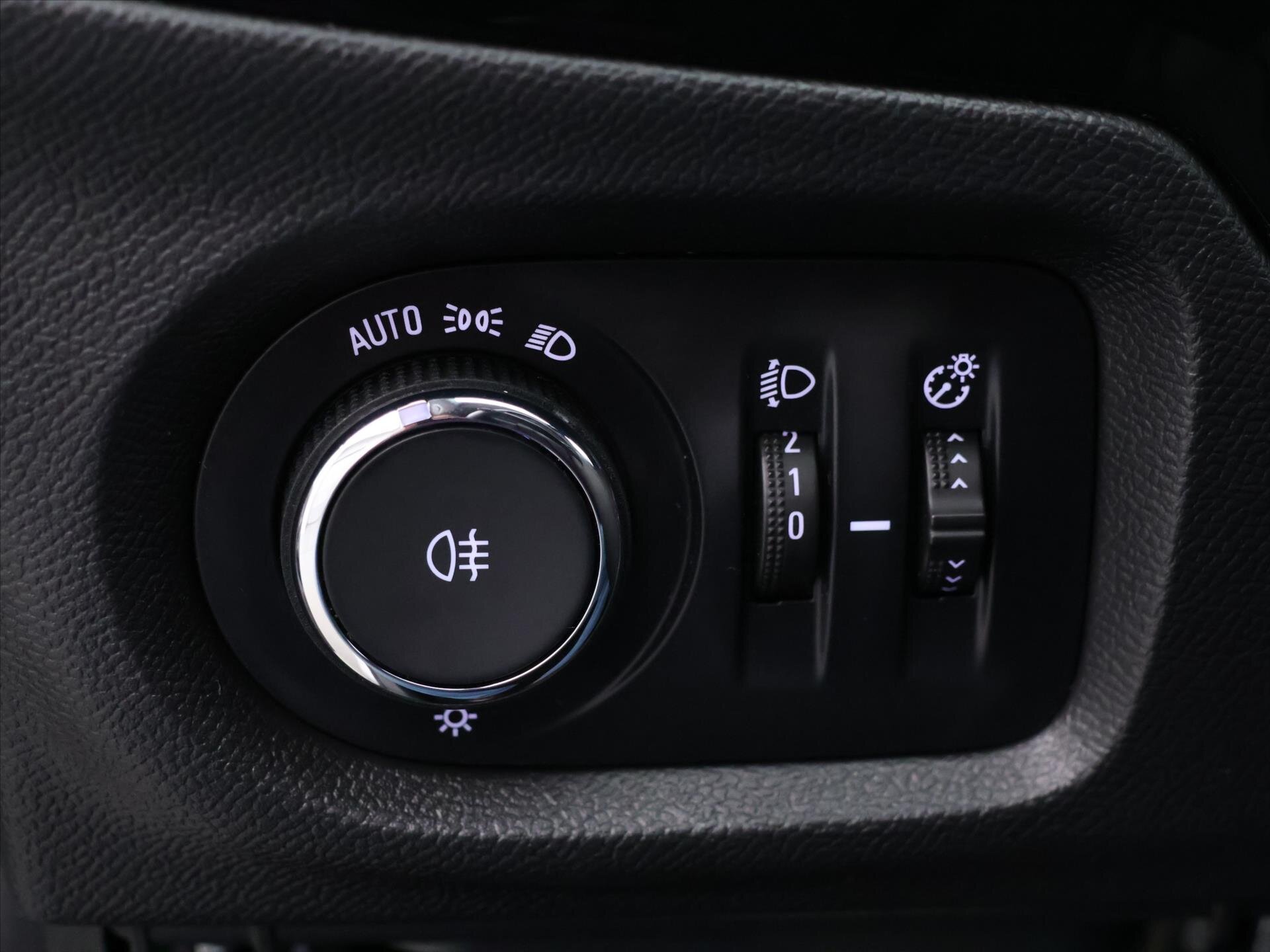 Opel Corsa Hatchback 1,2 l 74 kw