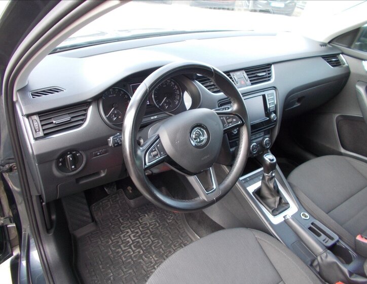 Škoda Octavia Kombi 2,0 l 110 kw