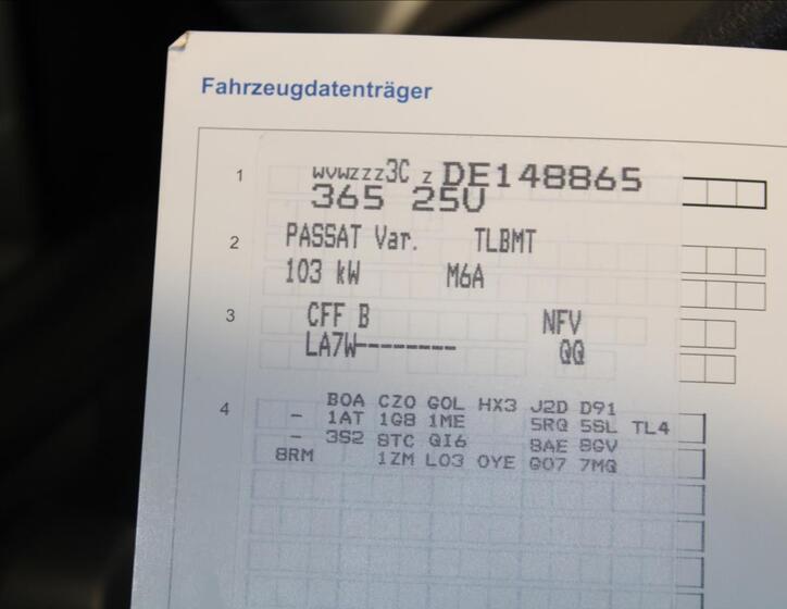 Volkswagen Passat 35