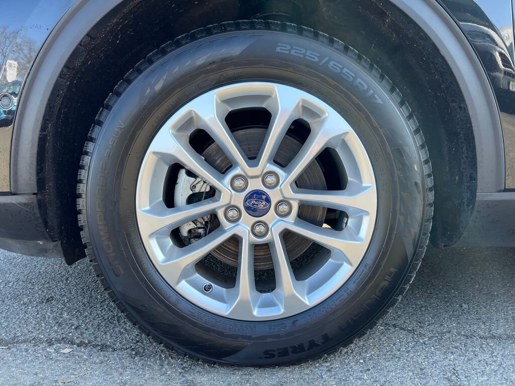 Ford Kuga SUV / Terénní 2,5 l 112 kw