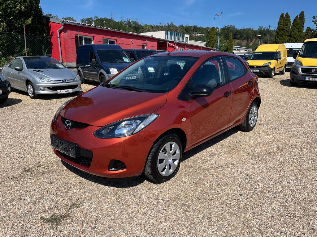 Mazda 2