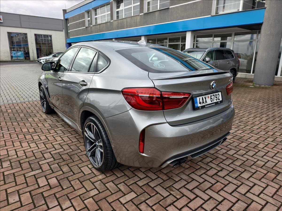 BMW X6 SUV 4,4 l 423 kw