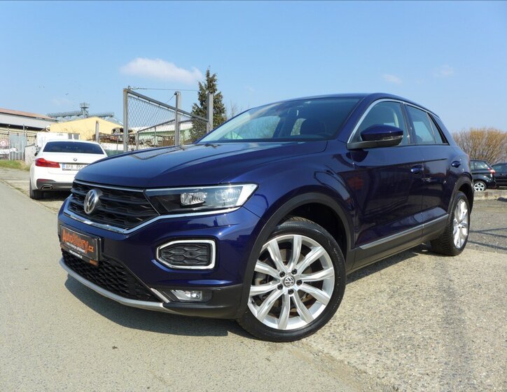 Volkswagen T-Roc SUV / Terénní 2,0 l 110 kw