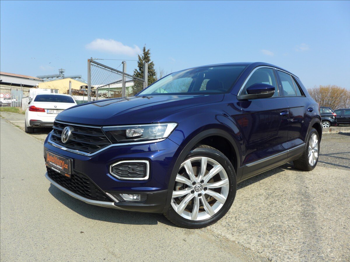 Volkswagen T-Roc SUV / Terénní 2,0 l 110 kw