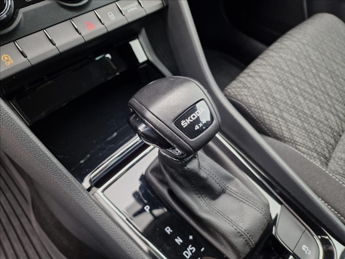 Škoda Karoq SUV 2,0 l 110 kw