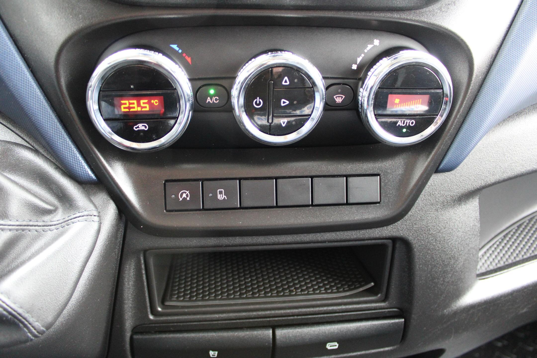 Iveco Daily Užitková 2,3 l 100 kw