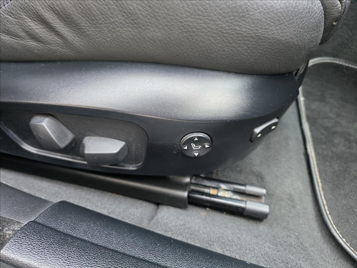 BMW Řada 3 Kombi 3,0 l 170 kw