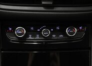 Opel Grandland SUV / Terénní 1,2 l 96 kw