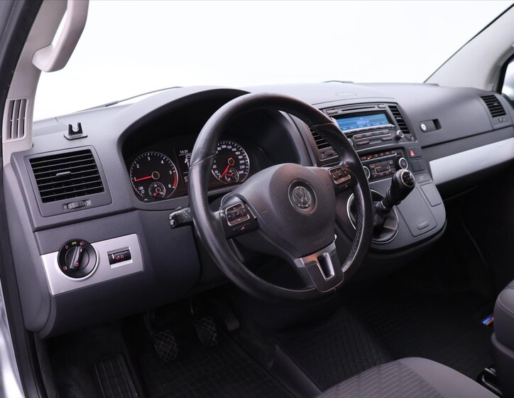 Volkswagen Multivan Kombi 2,0 l 103 kw