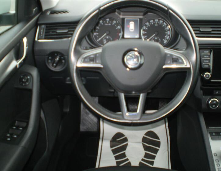 Škoda Octavia 9