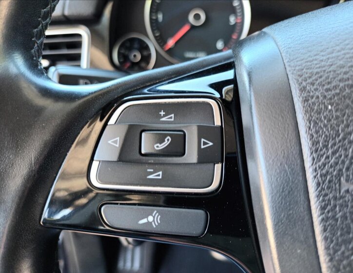 Volkswagen Touareg SUV / Terénní 3,0 l 176 kw