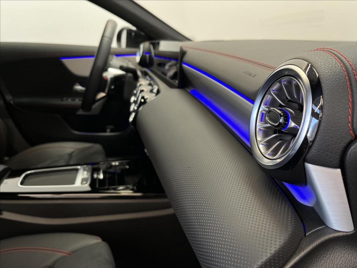 Mercedes-Benz CLA Kombi 2,0 l 110 kw