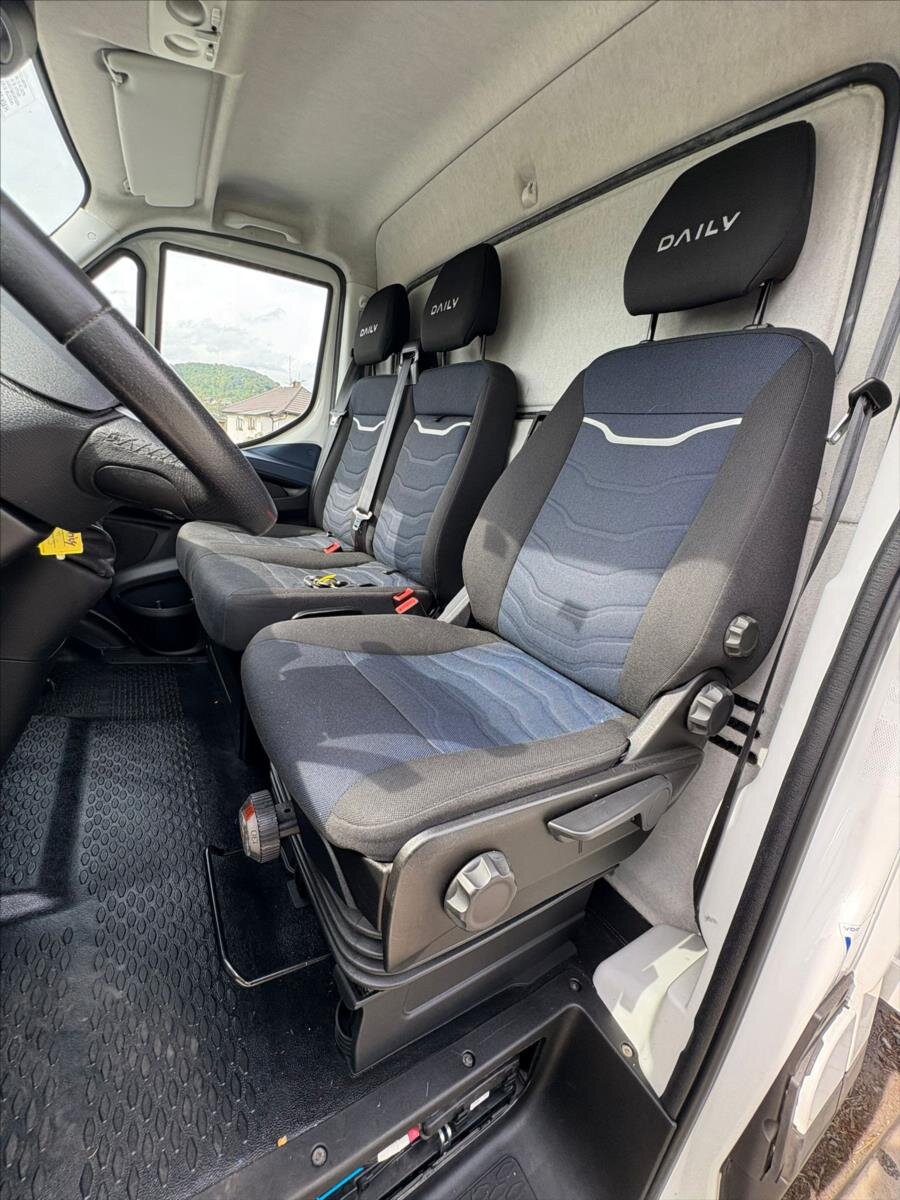 Iveco Ostatní Skříň 3,0 l 132 kw