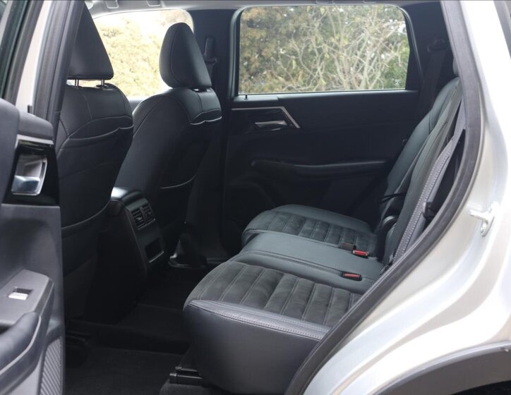 Mitsubishi Outlander 55