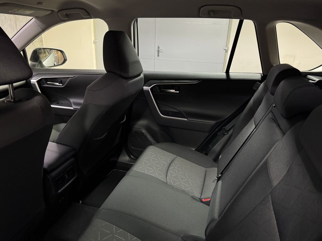 Toyota RAV4 SUV 2,5 l 163 kw