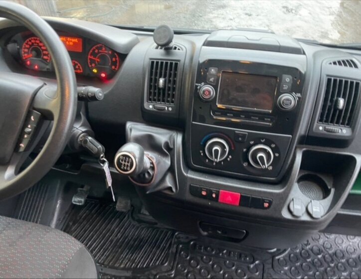 Peugeot Boxer Skříň 2,2 l 88 kw