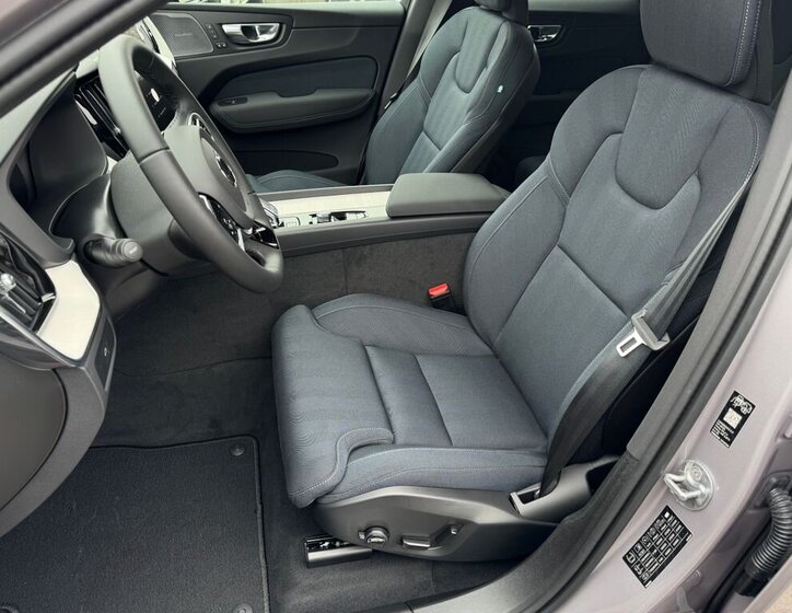 Volvo XC60 SUV / Terénní 2,0 l 184 kw