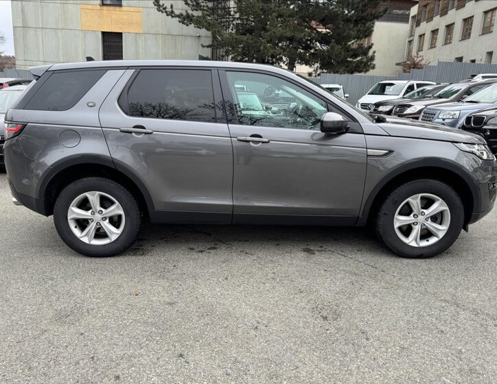 Land Rover Discovery Sport SUV 2,0 l 110 kw