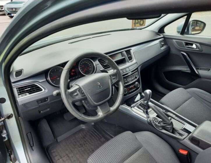 Peugeot 508 13