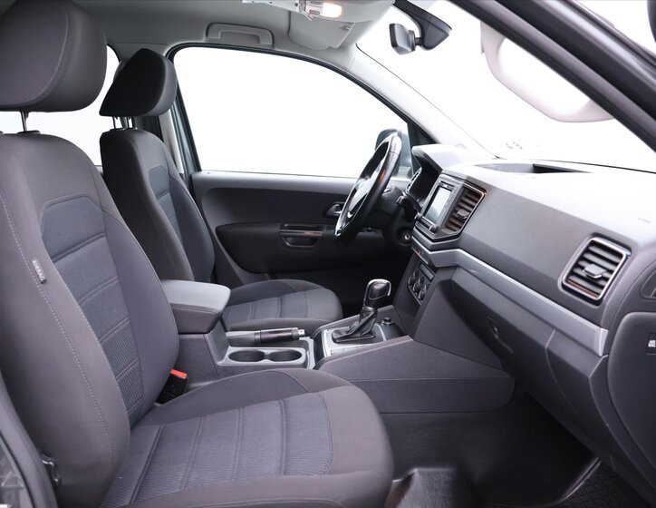 Volkswagen Amarok 13