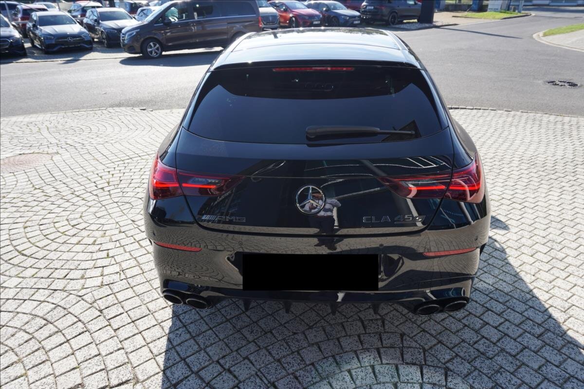 Mercedes-Benz CLA Kombi 2,0 l 310 kw