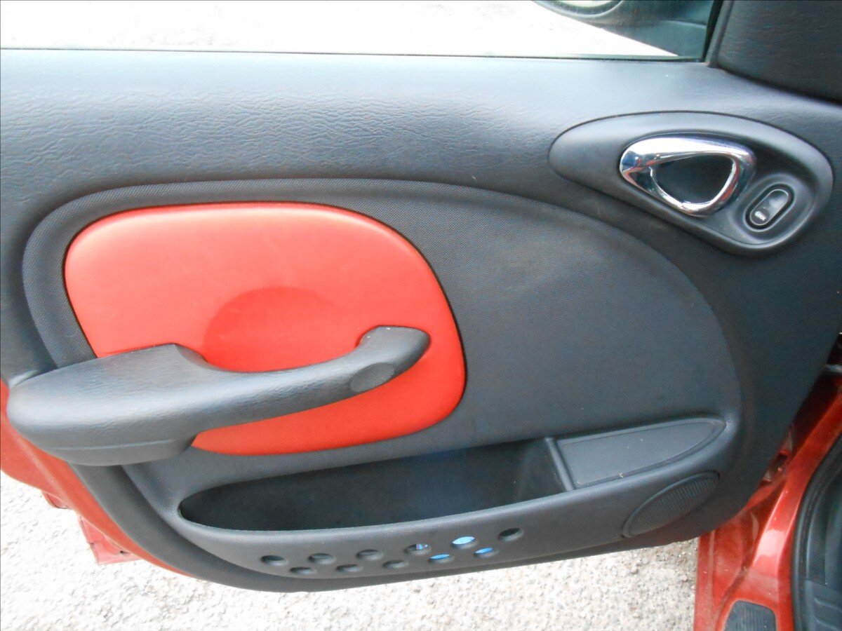 Chrysler PT Cruiser Hatchback 2,1 l 89 kw