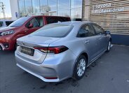 Toyota Corolla Sedan 1,5 l 92 kw