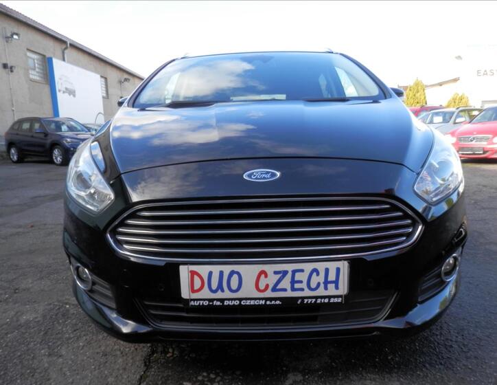 Ford S-MAX 1