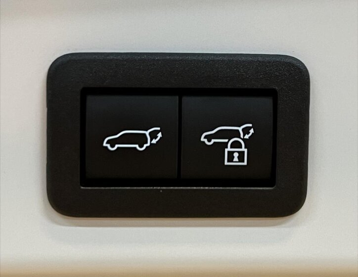 Toyota Corolla Cross 12