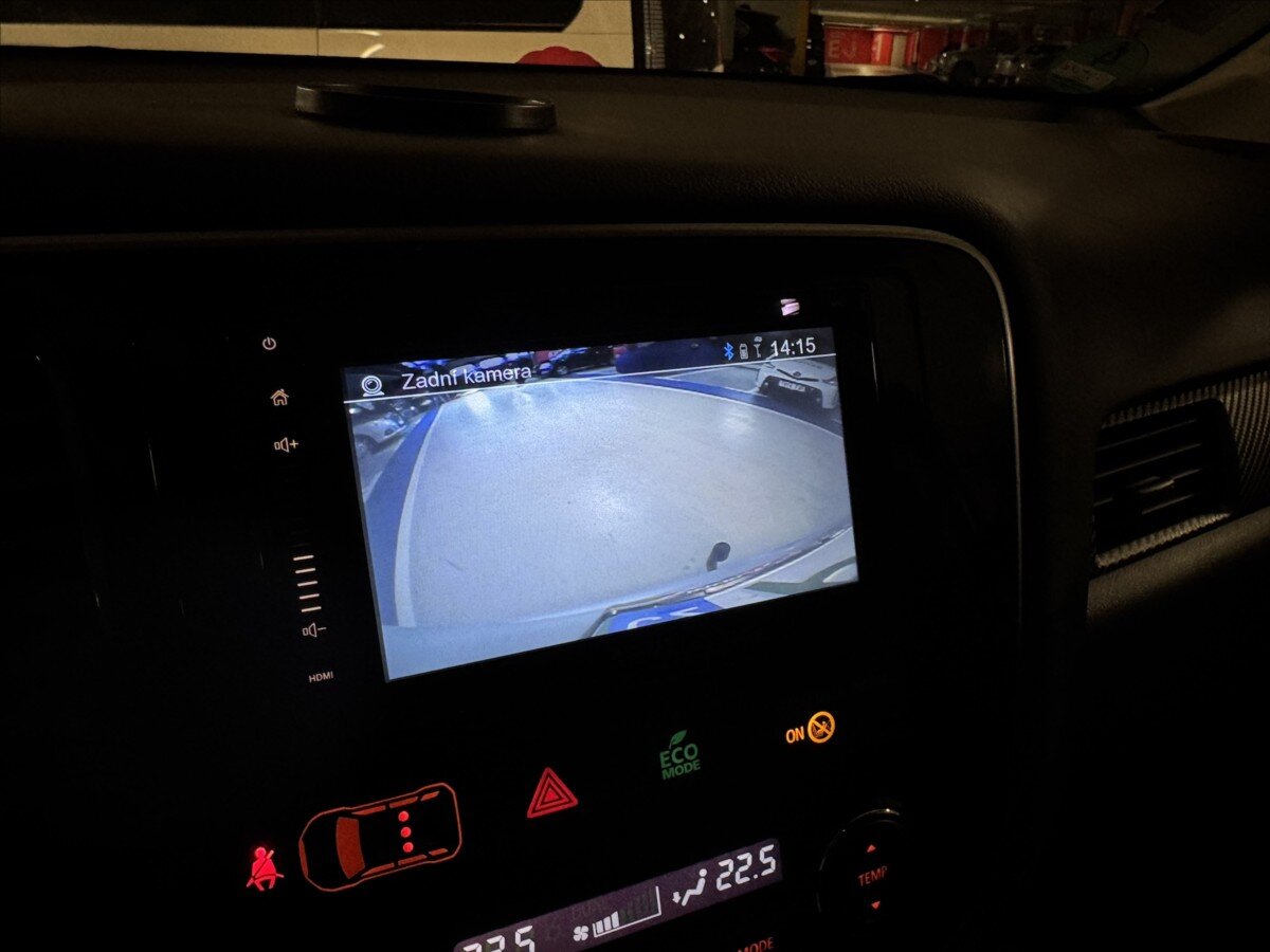 Mitsubishi Outlander SUV / Terénní 2,0 l 110 kw